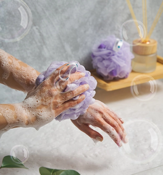 Banyo Toplarının Sırrı: Spa’daki Hidroterapiyi Evdeki Jakuzinize Nasıl Taşırsınız?