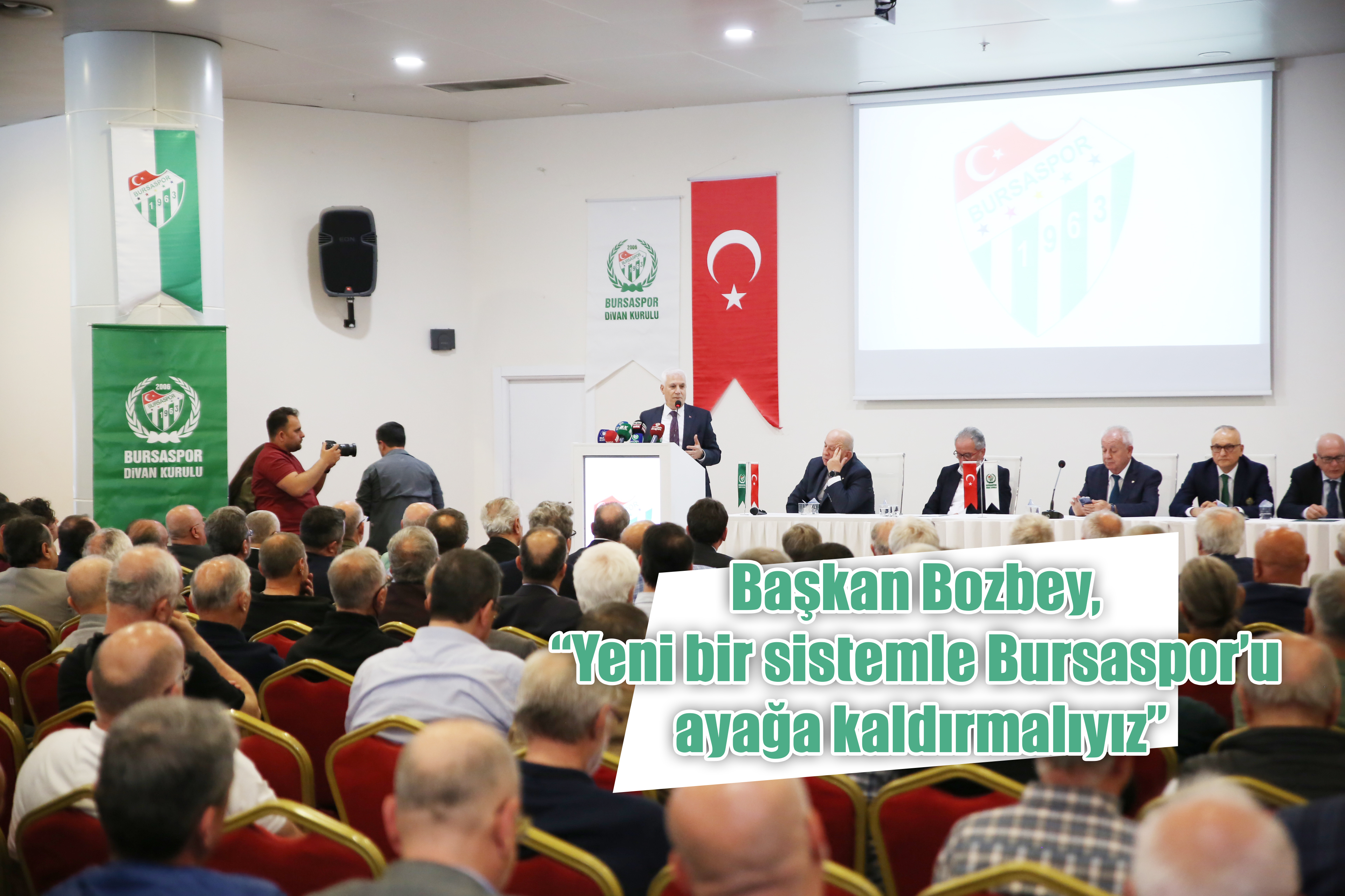 Başkan Bozbey, “Yeni bir sistemle Bursaspor’u ayağa kaldırmalıyız”