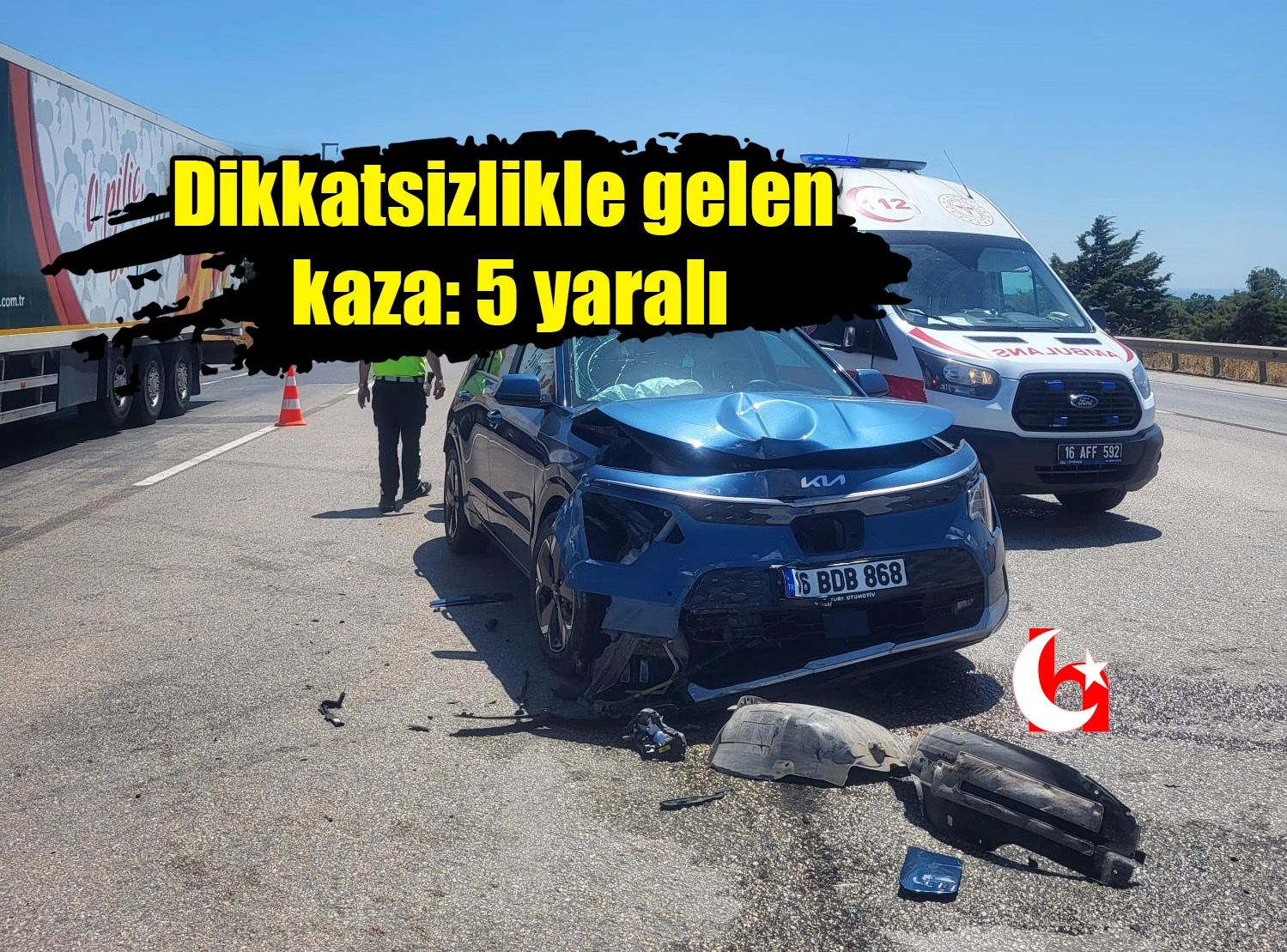 Dikkatsizlikle gelen kaza: 5 yaralı