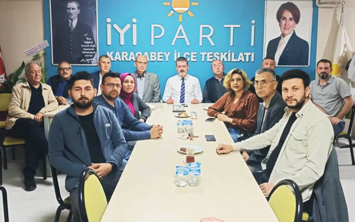 İYİ Parti Karacabey İlçe yönetimi istifa etti!