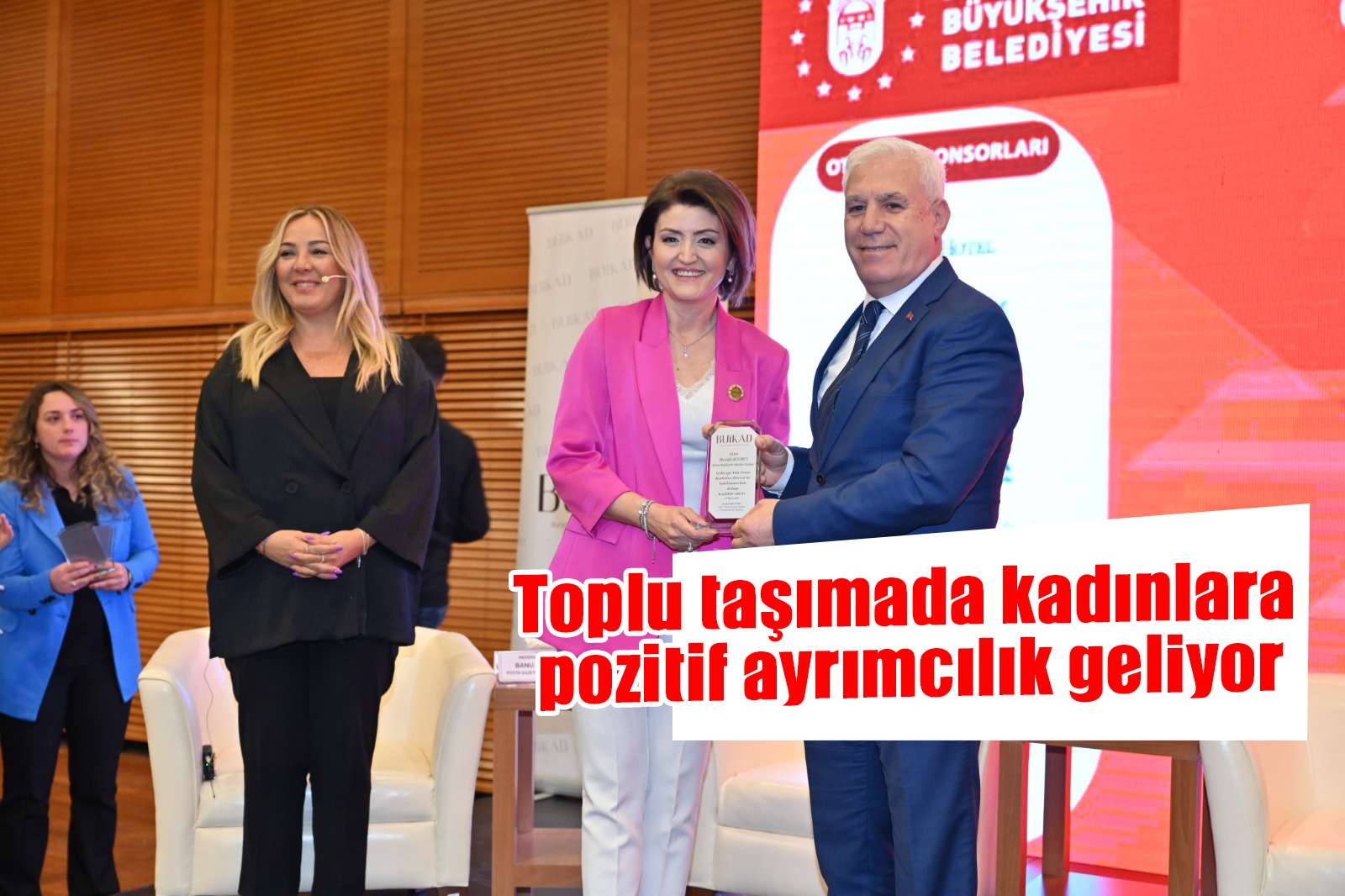 Toplu taşımada kadınlara pozitif ayrımcılık geliyor